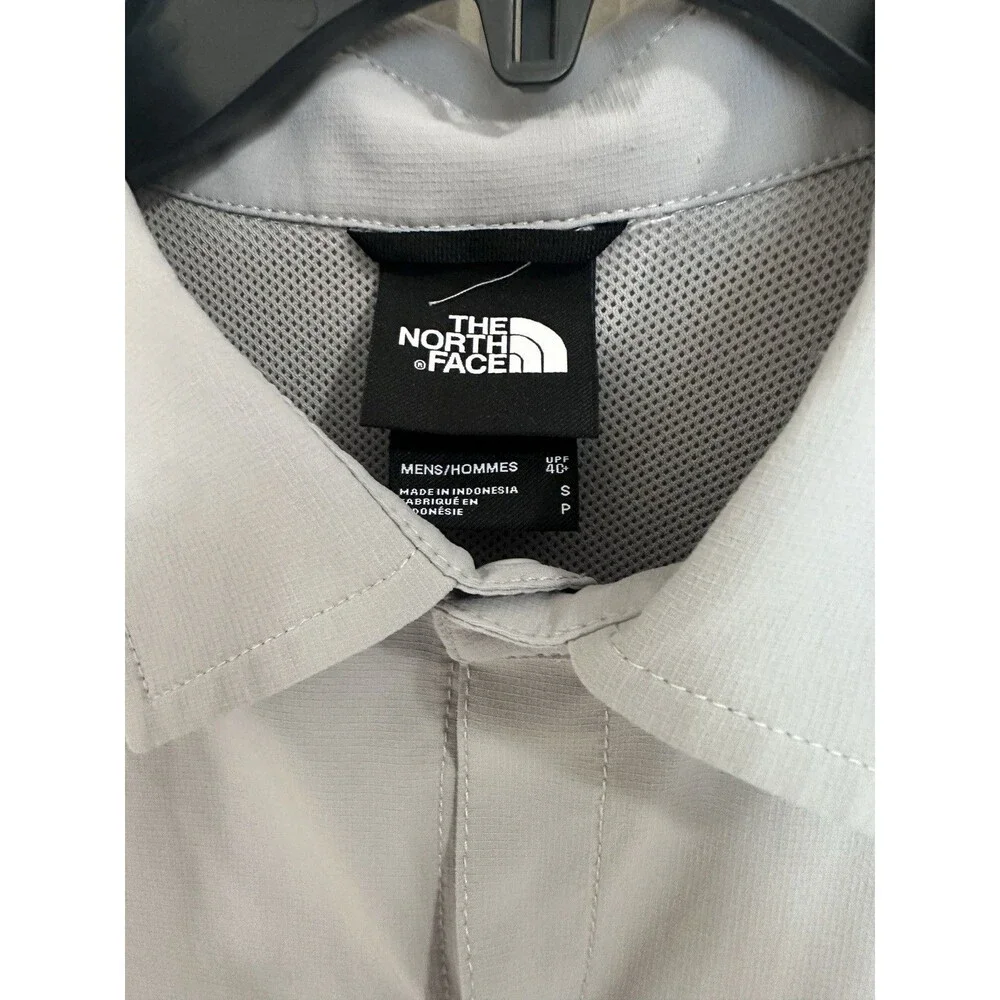 The North Face Mens Woven Polyester Button-Up Long Sleeve Gray UV S